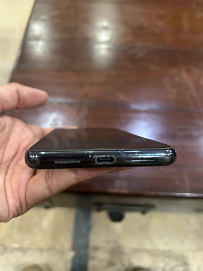 Google Pixel 8 Pro 6