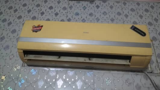 Haier conpniy 1 ton used 1 sal cooling full chell