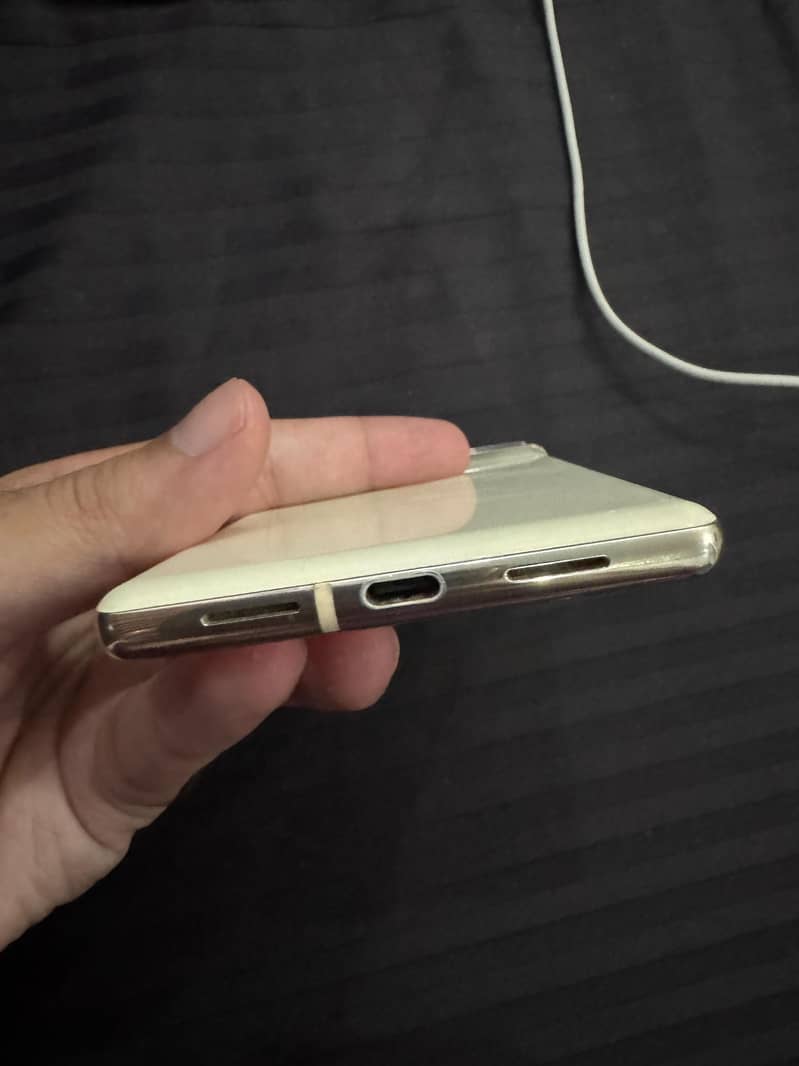 Google Pixel 6 Pro 2