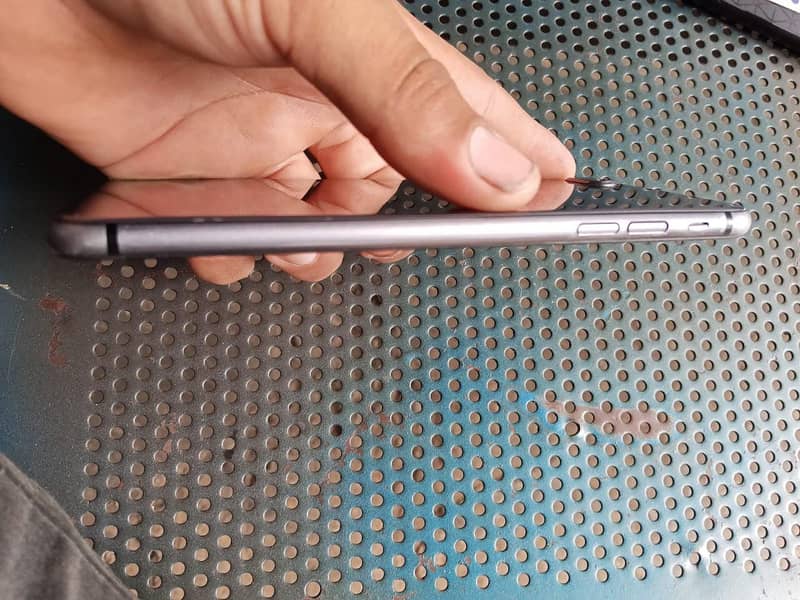 Apple iPhone 8 Plus 5