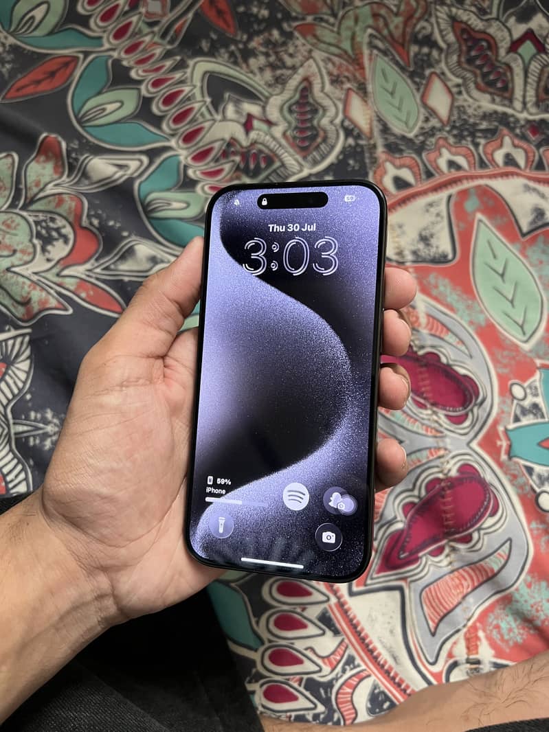 Apple iPhone 15 Pro 1