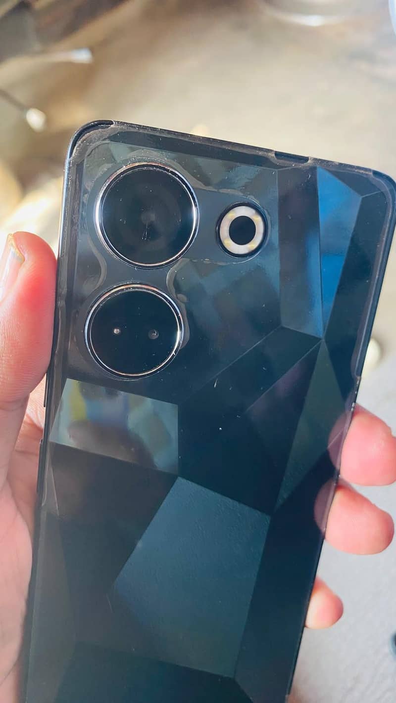 Tecno CAMON 20 3