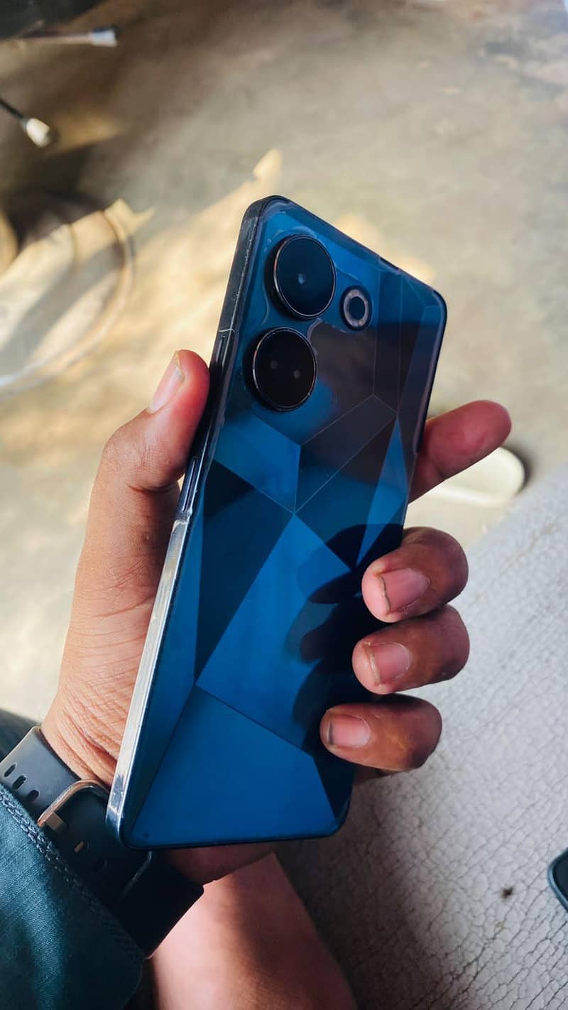 Tecno CAMON 20 4