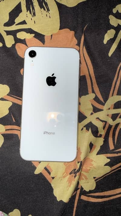 Apple iPhone XR