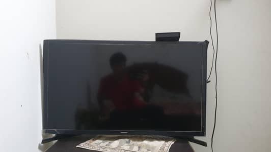 Panel damage ha baki all ok ha condition 10 by 8 ha