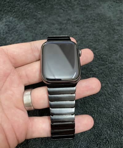 Apple Watch Series 7 (stainless steel)