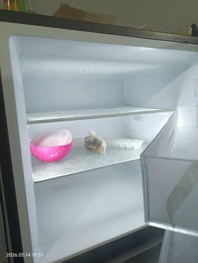 Hier 16 cft inverter refrigerator