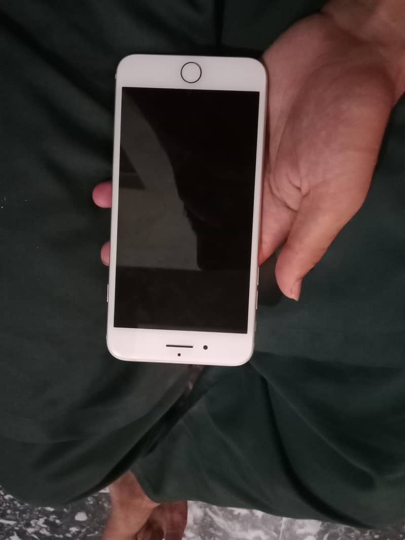 Apple iPhone 7 Plus 3