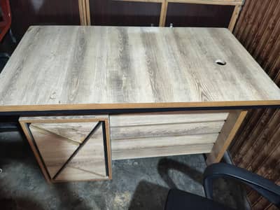 office tables and chairs available for sale urgent