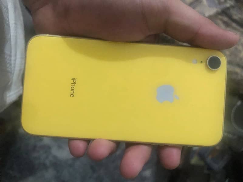 iPhone XR 5