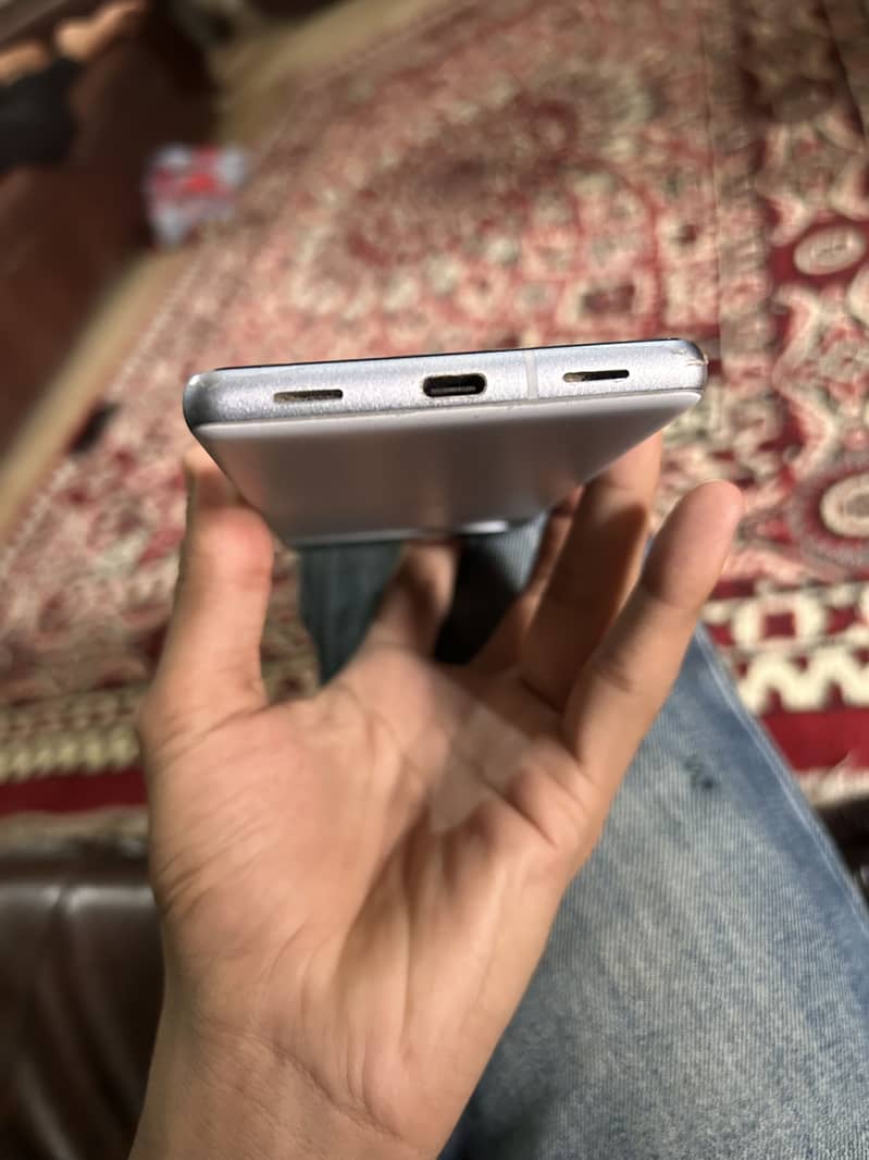 Google Pixel 7a 4