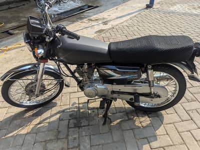 CG 125 2011