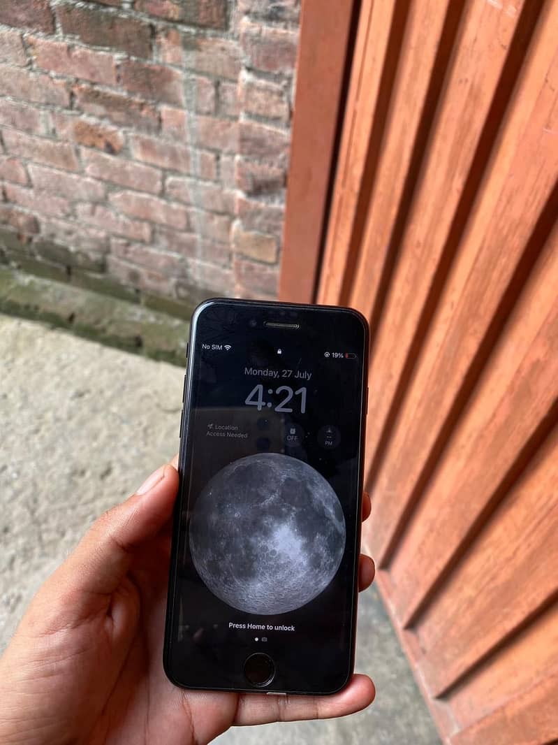 Apple iPhone SE 3