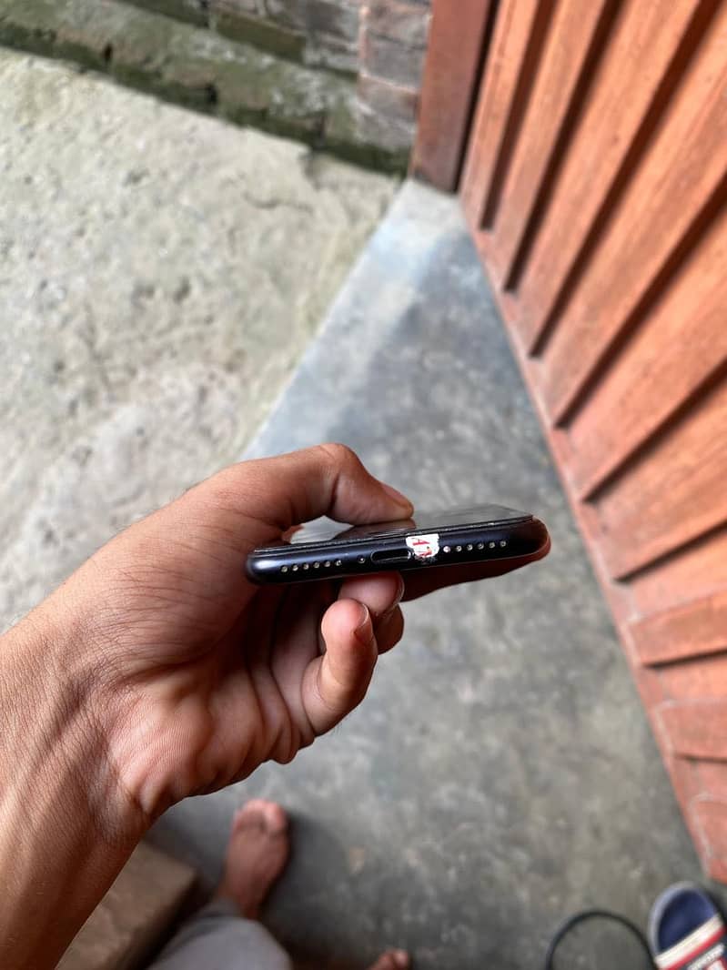 Apple iPhone SE 4