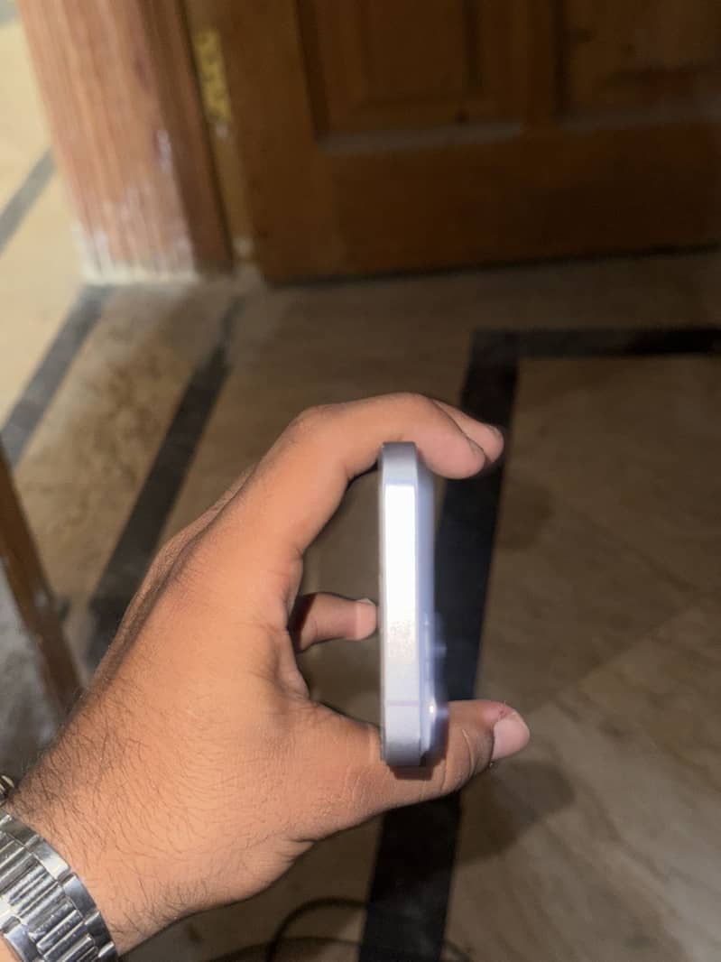 Apple iPhone 14 2