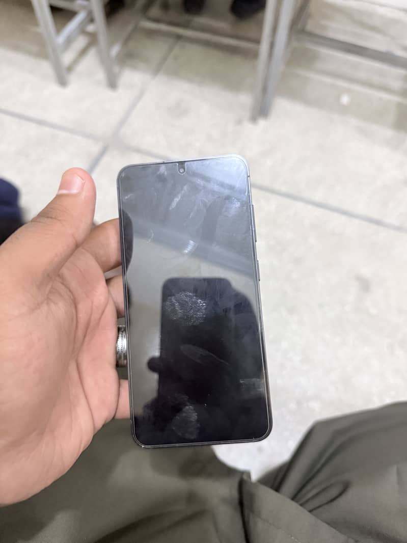 Samsung Mobile S23 4