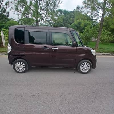 Daihatsu Tanto 2015