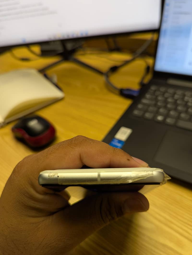 Google Pixel 7 10/10 Condition 5