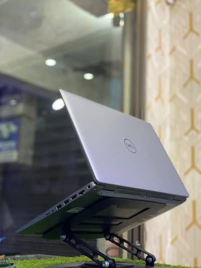 Dell Precision 3560