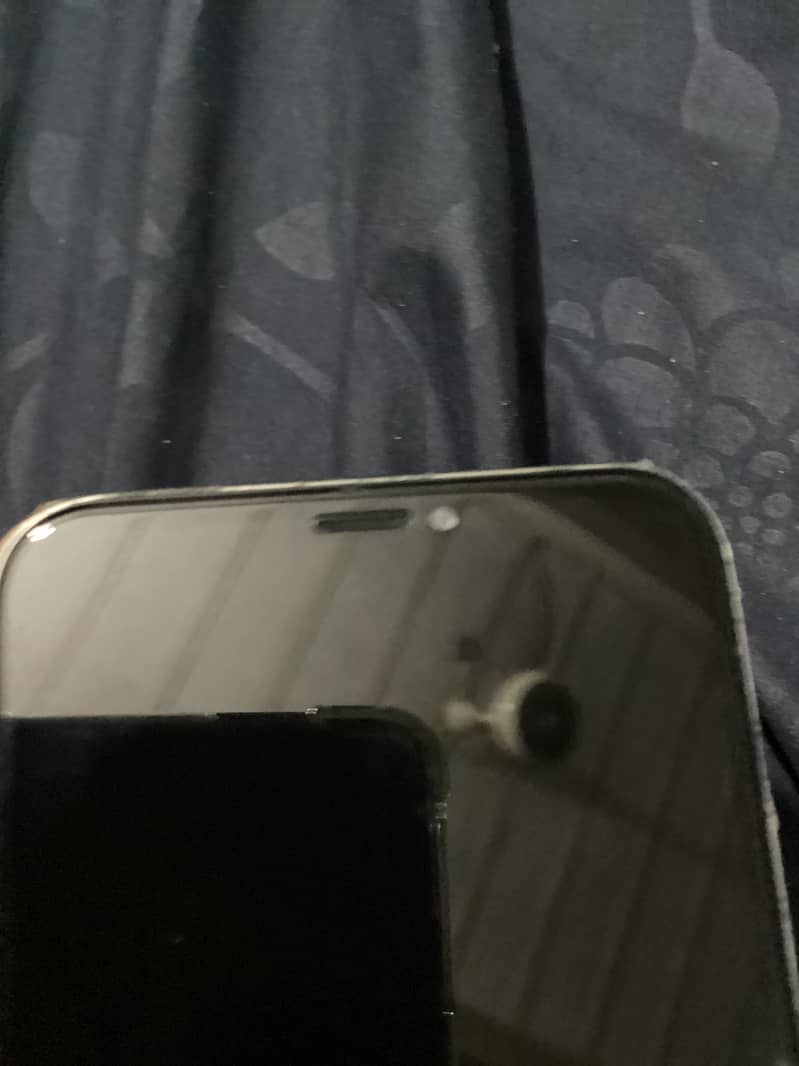 Apple iphone x 3