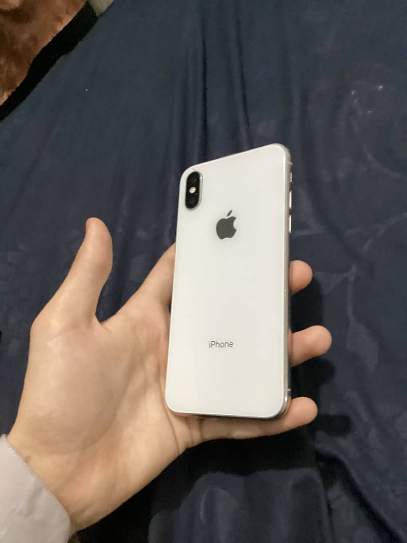 Apple iphone x 4