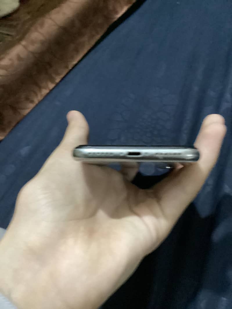 Apple iphone x 12