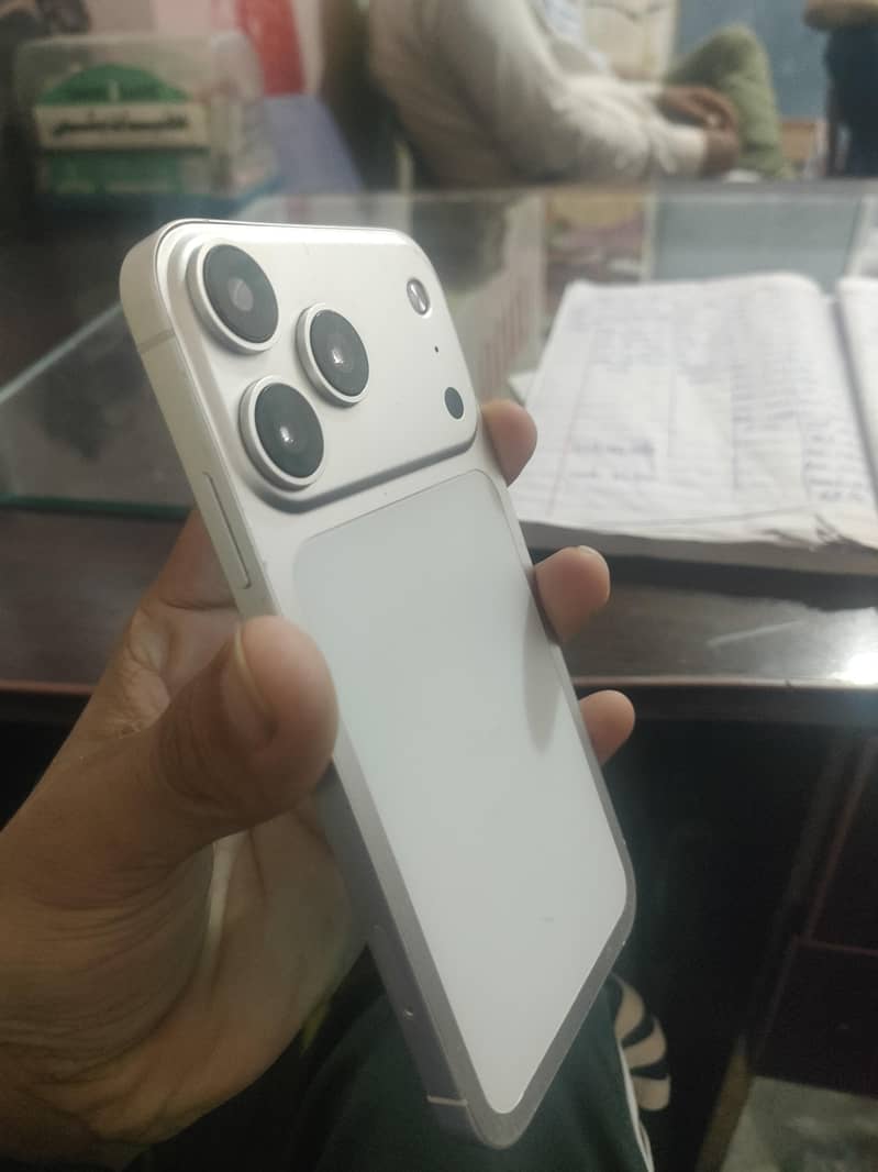 Apple iPhone 11 6