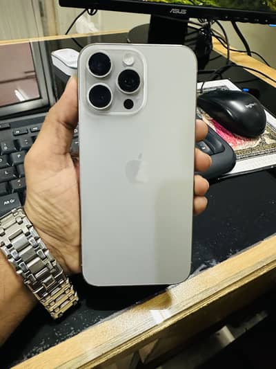 Apple iPhone 15 Pro Max