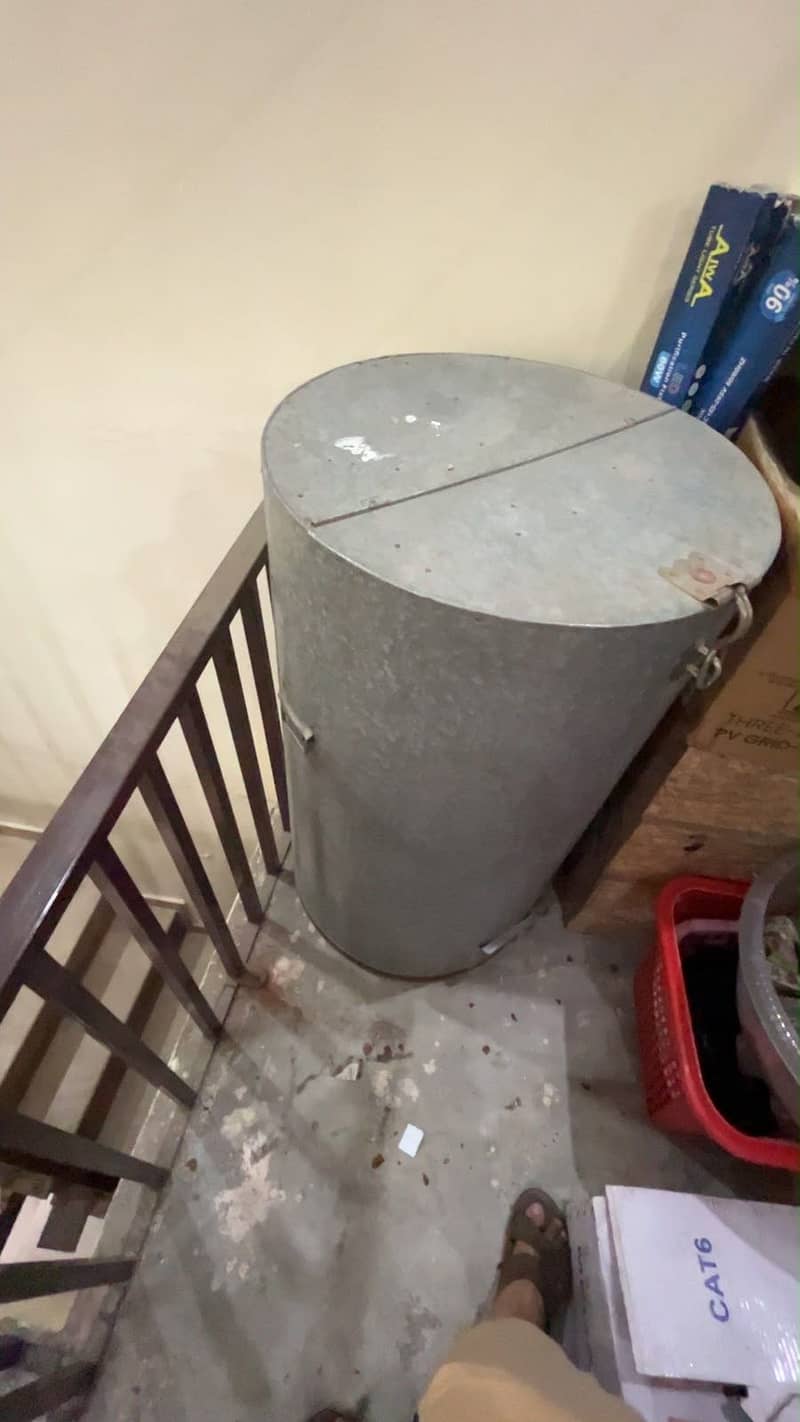Grain storage container 3