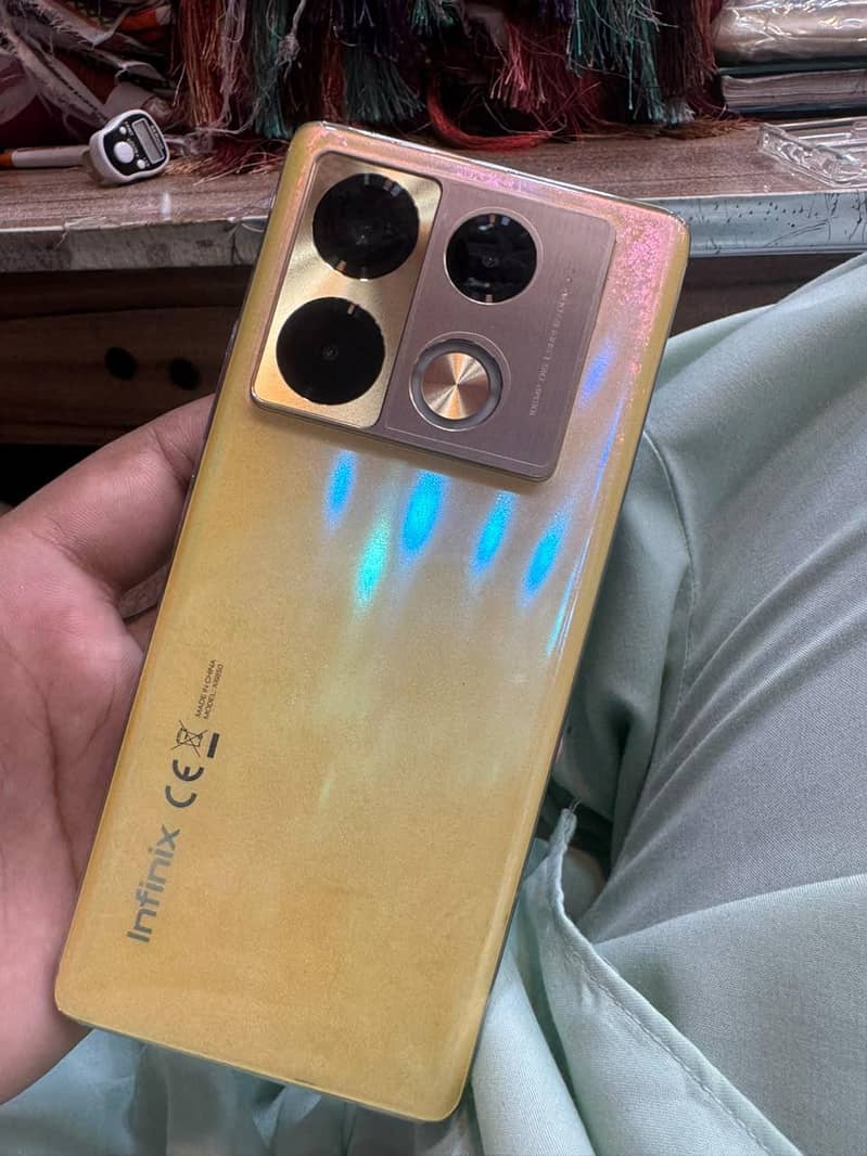Infinix Note 40 Pro 0