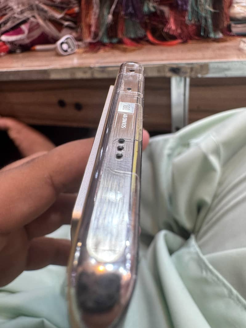 Infinix Note 40 Pro 5
