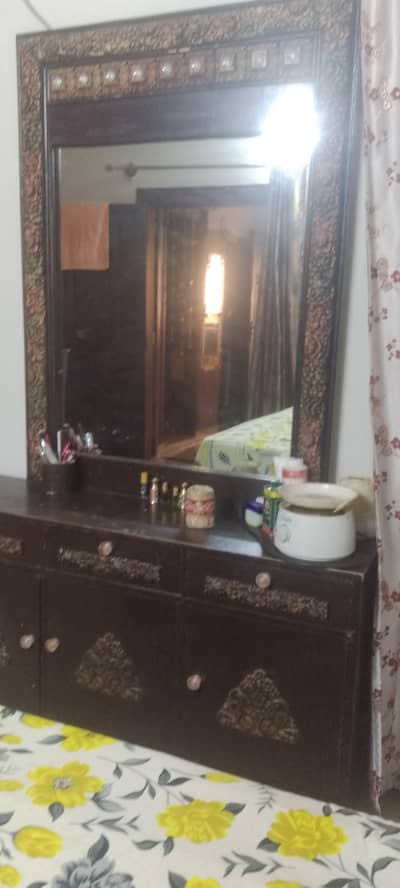 used dressing table