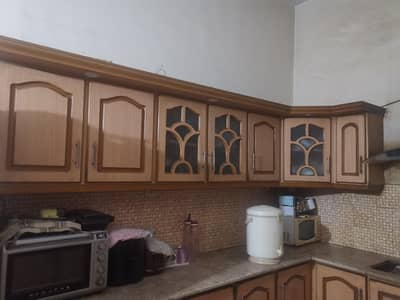 7 kitchen cabinets in 10k only