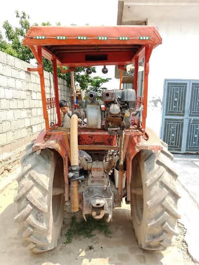 Embassy 210 Massey Furgson + 1 small tanker