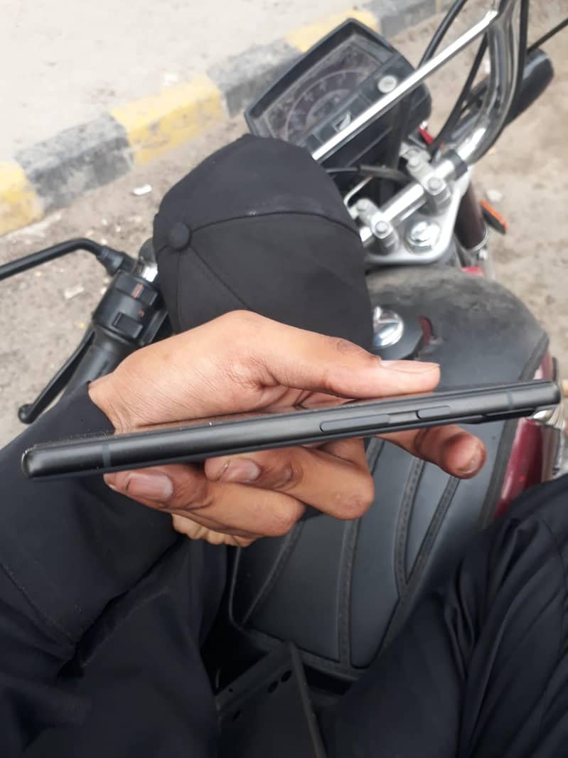 Google Pixel 6a 2