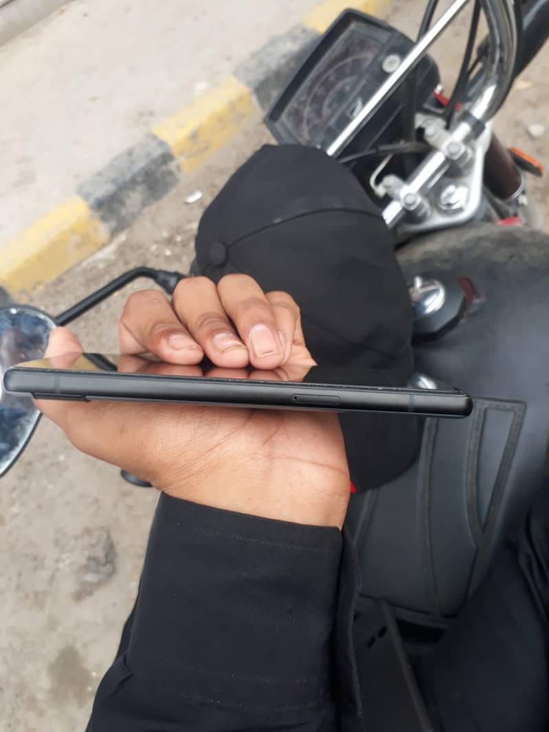 Google Pixel 6a 5