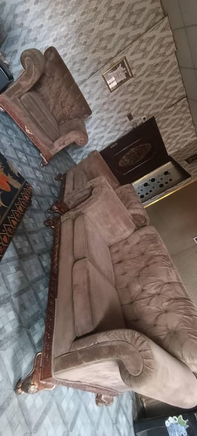 Elegant Velvet 5-Seater Sofa Set with Wooden Carving
