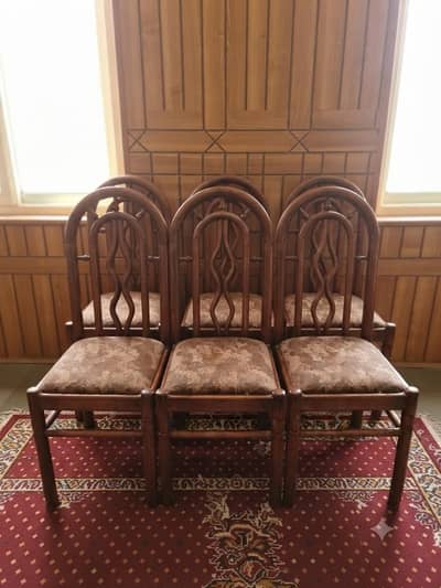 Set of 6 Classic Round-Back Solid Wood Dining Chairs