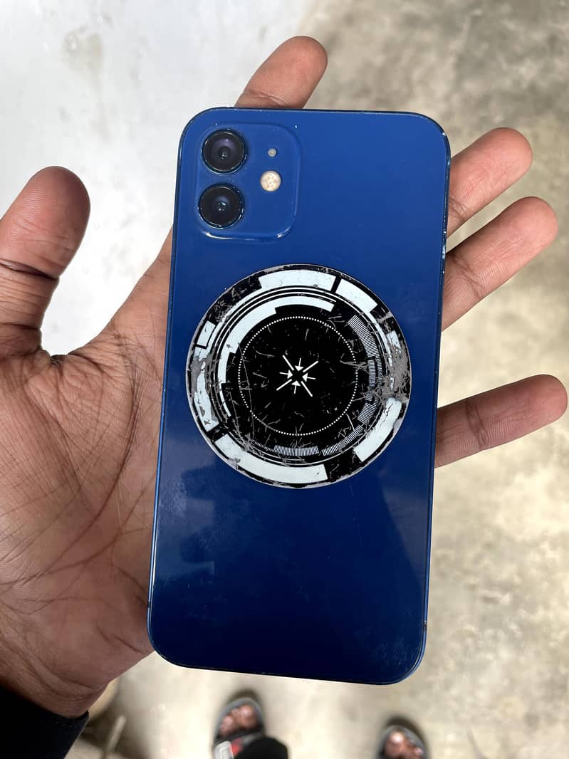 Apple iPhone 12 1