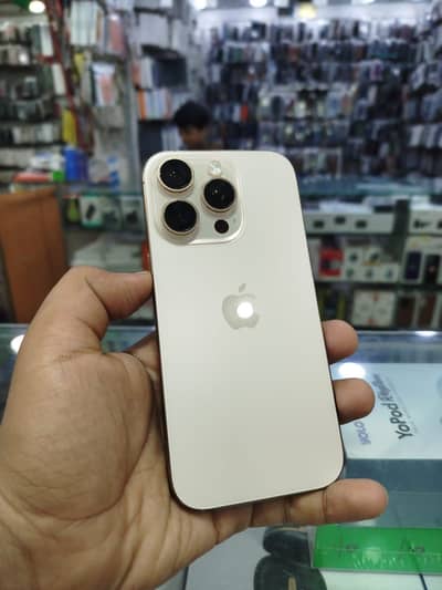 Apple iPhone 16 Pro