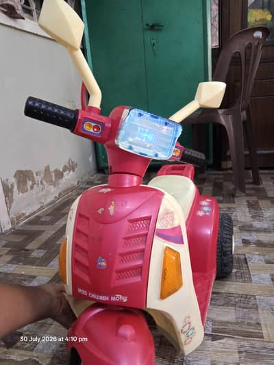 Kids bike scooty 3 wheeler