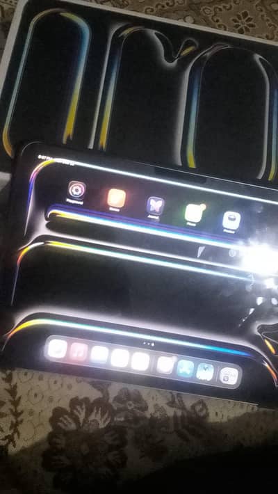 iPad Pro m4 original total. My WhatsApp number O326:71=01^44×8