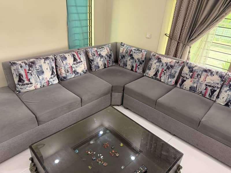 L shaped sofa 0