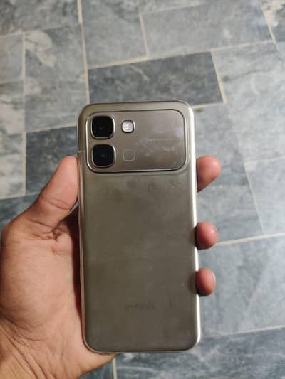 10/10condition Infinix Note Edge 12/256