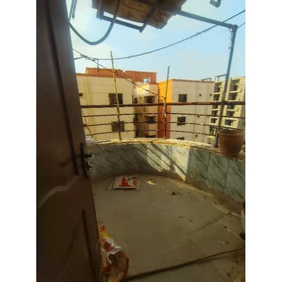 2 Bed Lounge Apartment, 3rd Floor, Corner, Main Road Facing.