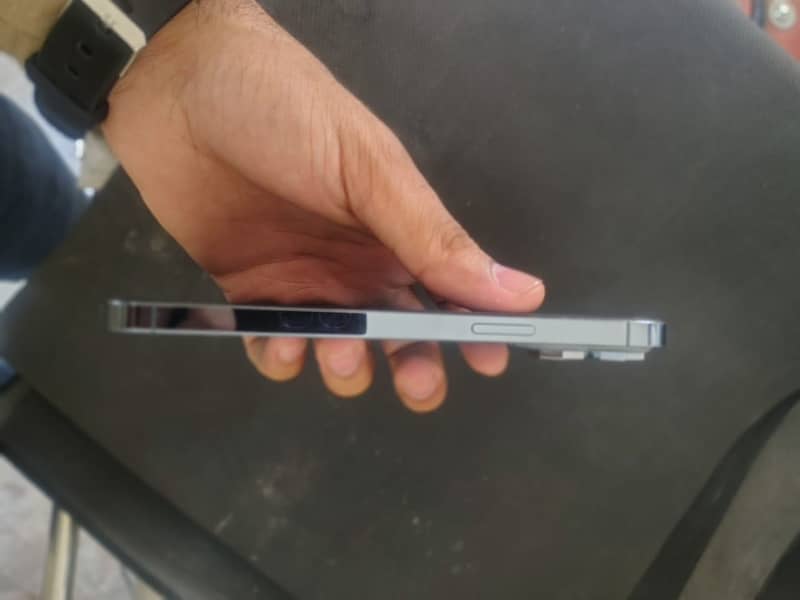 Iphone 13 pro max 2