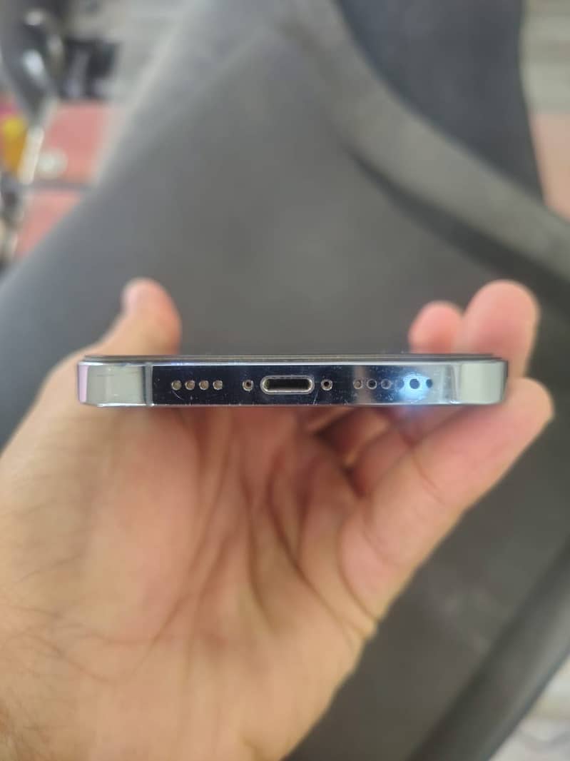 Iphone 13 pro max 5
