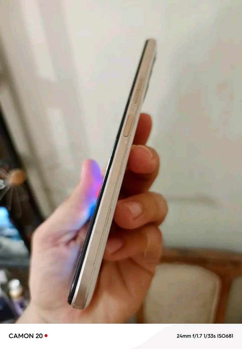 Tecno CAMON 18T 1