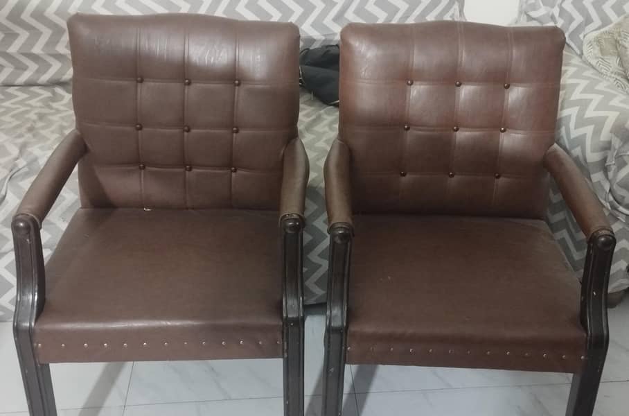 Chairs 0