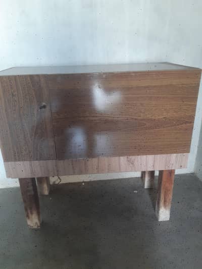 UPS box